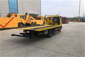 河池非事故拖车